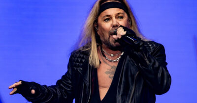 Pilot dies as Mötley Crüe singer’s jet crashes